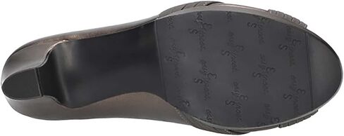 حذاء نسائي من Easy Street Lavish مقاس 85 BM US Pewter in Kuwait