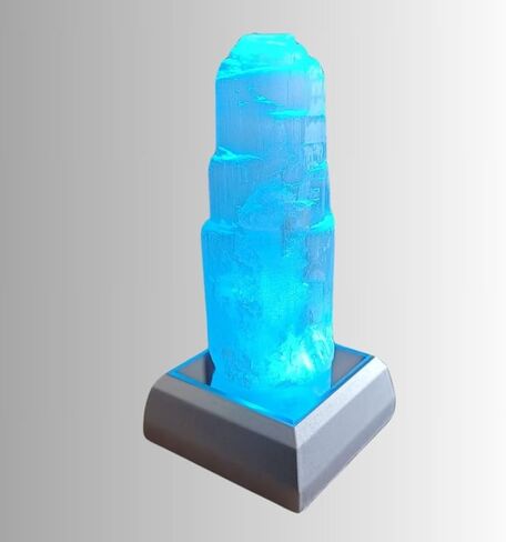 برج سيلينيت طبيعي بقاعدة إضاءة LED - ناطحة سحاب كريستالية مقاس 4 بوصات لتنظيف الطاقة والتأمل والديكور الروحي (سيلينيت) in Kuwait
