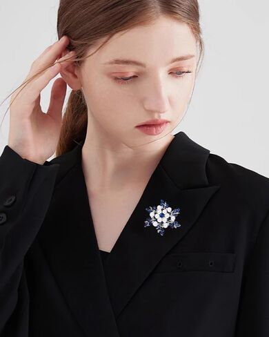 Pearl Flower Blue CZ Snowflake Crystal Christmas Brooch Lapel Pins for Women Lady Dainty Rhinestones Winter Flowers Brooches Pin Suit Dress Clothes Accessories Fashion Jewelry Gifts for Thanksgiving Birthday Her 48mm in Saudi Arabia