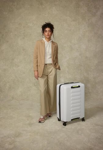 Hedgren GRIP LARGE Expandable Spinner Luggage – Durable Polycarbonate with TSA Lock, Double-Coil Zippers, 4 Spinner Wheels & Multiple Handles - 29" (Peacoat Blue) in Saudi Arabia