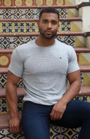 The Argo Short-Sleeve Ribbed Shirt in Saudi Arabia