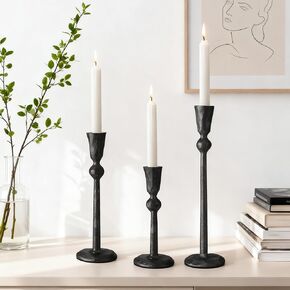 مجموعة من 3 حوامل شموع مستدقة سوداء عتيقة من الحديد الزهر حامل شمعدان لقطع الطاولة المركزية في عطلة الزفاف وديكور عتيق على شكل شمعدانات مزخرفة على شكل عصا شموع in Kuwait