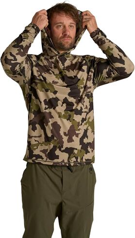 Men’s Performance Hoodie – Lightweight Athletic Training Hoodie with Stretch & Breathability in Saudi Arabia