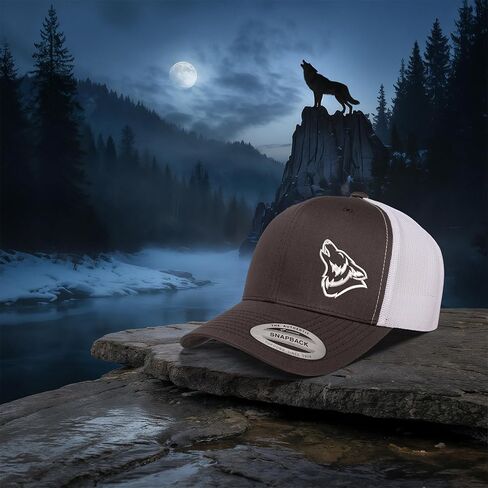 قبعة مطرزة من Wolf Howling Trucker Snapback شبكية من الخلف للرجال والنساء in Kuwait