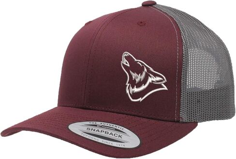 قبعة مطرزة من Wolf Howling Trucker Snapback شبكية من الخلف للرجال والنساء in Kuwait