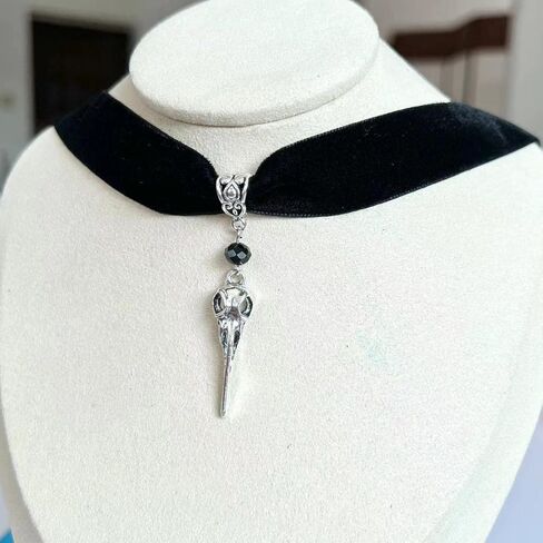 Gothic Black Velvet Goth Choker Necklace for Women,Cameo Black Choker Crow Skull Pendant Necklace Vintage Collar Skull Necklace Gothic Jewelry in Saudi Arabia