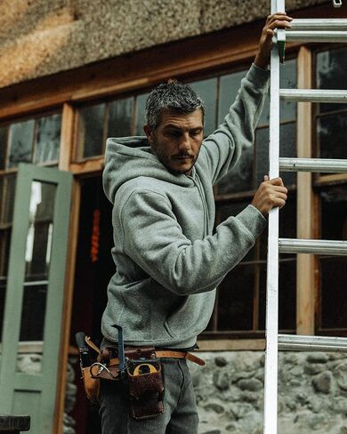 بلوفر بغطاء للرأس من Huckberry Flint and Tinder لمدة 10 سنوات، سويت شيرت رجالي بقلنسوة، مصنوع في الولايات المتحدة الأمريكية in Kuwait