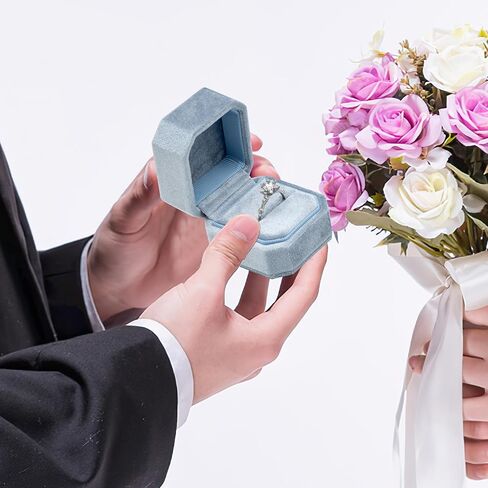 حامل صندوق حلقي صغير مخملي واحد لاقتراح الخطوبة وعيد الميلاد والزفاف (أزرق محيطي فاتح) in Kuwait