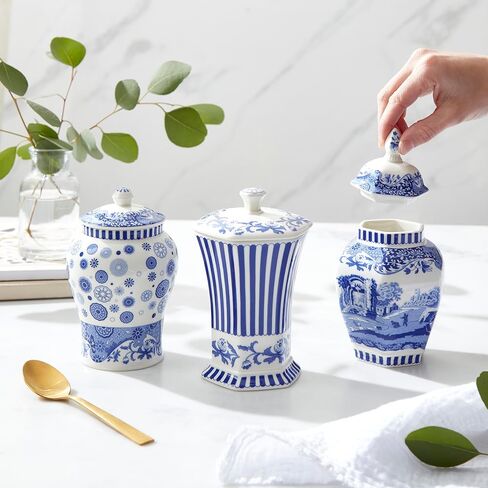 مزهرية Steccato الإيطالية باللون الأزرق من Spode، لمسة سداسية من البورسلين مقاس 5.2 بوصة مع شريط وشريط زهور - كلاسيكي باللونين الأزرق والأبيض لديكور المنزل المتوسطي المعاصر، مثالي للمعيشة وغرفة الطعام in Kuwait