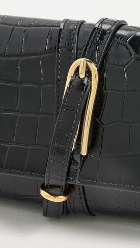 حقيبة يد نسائية بحزام in Kuwait