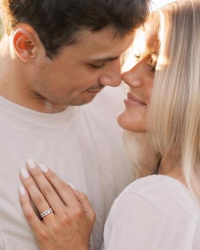 2Pcs Moissanite Rings for Women : 18K White Gold Plated 925 Sterling Silver Engagement Ring Eternity Wedding Band Dainty Moissanite Stackable Jewelry Set D Color VVS1 Clarity Size 4-10 in Saudi Arabia