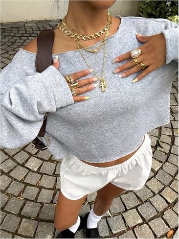 Women's Oversized Off The Shoulder Sweatshirts Long Sleeve Crop Pullover Sweatshirt Tops Fall Streetwear in Saudi Arabia