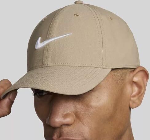 قبعة Nike Dri-FIT Sweat-Wicking Club Swoosh مع حزام قابل للتعديل - للجنسين (الولايات المتحدة، ألفا، كبير، X-Large، كاكي) in Saudi Arabia