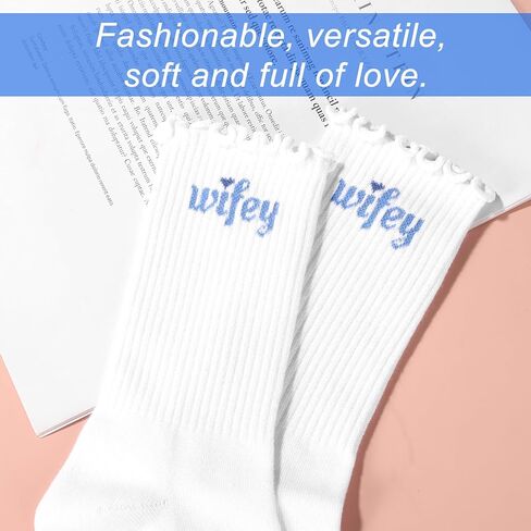 جوارب Wifey مكشكشة، جوارب زفاف من القطن الناعم باللونين الأزرق والأبيض للعروس لتكون هدية لحفلات العزوبية لحفلات الزفاف in Kuwait