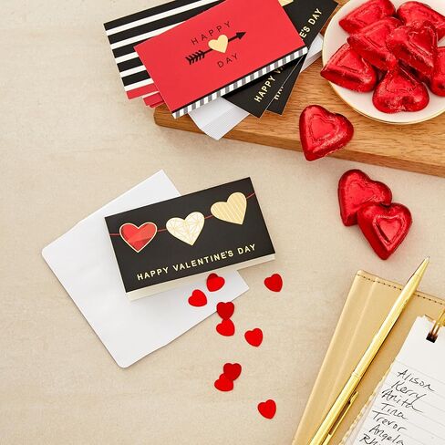 تشكيلة بطاقات Hallmark Mini Valentines Day ، 18 بطاقة مع مظاريف (Foil Hearts) Galentines Day Pack in Saudi Arabia