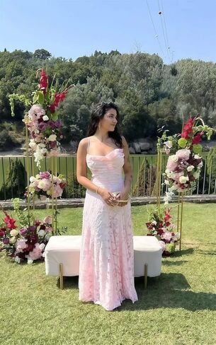 Spaghetti Straps Bridesmaid Dresses for Women Long Lace Formal Evening Gowns Floral Corset Prom Dress in Saudi Arabia