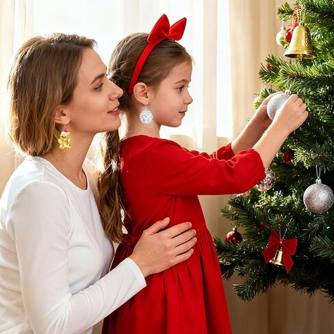 4 أزواج من الأقراط المضيئة لعيد الميلاد بأضواء LED لطيفة وأقراط متدلية بخطاف متدلية للفتيات والنساء هدايا عيد الميلاد in Saudi Arabia