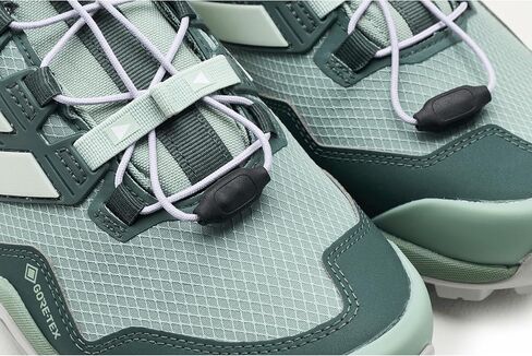 حذاء المشي لمسافات طويلة من adidas Terrex, Terrex Skychaser GTX - للنساء، فضي أخضر/أخضر كتان/Legend Ivy، 7.0 in Saudi Arabia