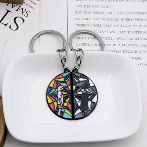 سلسلة مفاتيح لـ Addams Cosplay - 2 BFF Friendship مطابقة سلسلة مفاتيح Merch زي مجوهرات إكسسوارات (B) in Kuwait