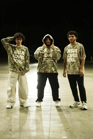 Jesus Loves You Camo Vintage Sweatshirt – Puff Print | Oversized Christian Streetwear in Saudi Arabia