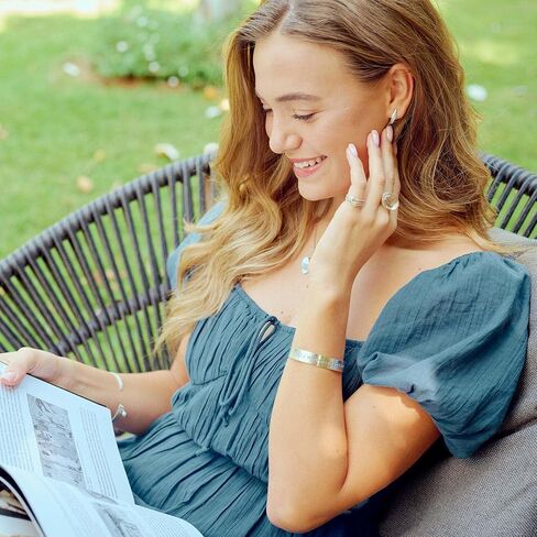 أقراط حلقية من الفضة الإسترليني على شكل نجمة الشمال من تصميم ليزا ليونارد، مجوهرات بسيطة، أقراط أنيقة، أقراط للنساء، هدية للمجوهرات السماوية المصنوعة يدويًا، قطعة إكسسوار نجمة بسيطة أنيقة in Kuwait