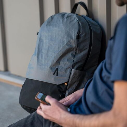 الحدود الحدود Renen Daypack X Pack in Kuwait