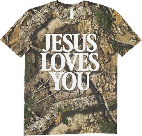 تي شيرت يسوع يحبك شجرة مموهة | قمصان مموهة أساسية عالية الجودة للرجال والنساء in Saudi Arabia