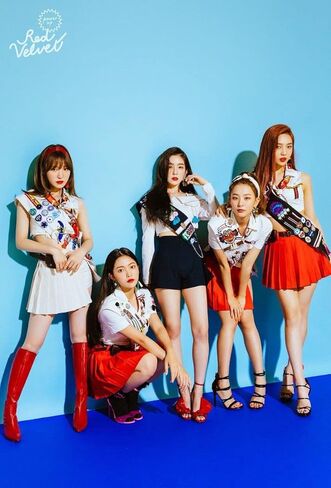 Red Velvet - [Summer Magic] Summer Mini Album Normal Ver CD+Booklet+PhotoCard K-POP Sealed in Saudi Arabia