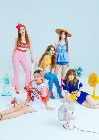 Red Velvet - [Summer Magic] Summer Mini Album Normal Ver CD+Booklet+PhotoCard K-POP Sealed in Saudi Arabia