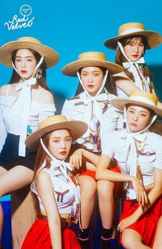 Red Velvet - [Summer Magic] Summer Mini Album Normal Ver CD+Booklet+PhotoCard K-POP Sealed in Saudi Arabia