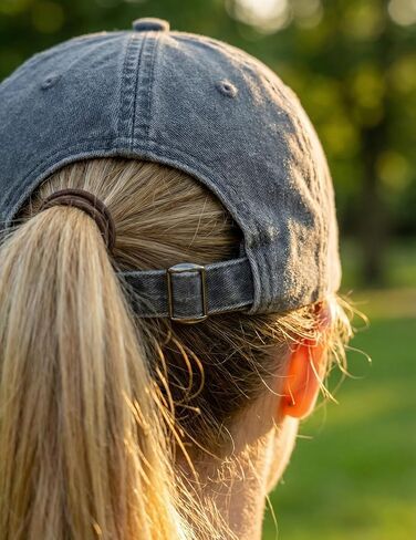 InnoBeta Golden Retriever Gifts for Women, Golden Retriever Hat for Christmas, Birthday, Adjustable Embroidered Baseball Cap in Saudi Arabia