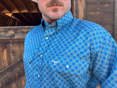 قميص Drover Cowboy Threads للرجال بأكمام طويلة، قميص بفتحة تهوية للأداء من سلسلة Signature in Kuwait