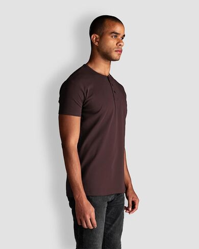 تي شيرت أصلي للرجال من Rule Of Threads بحاشية كلاسيكية من Henley in Kuwait