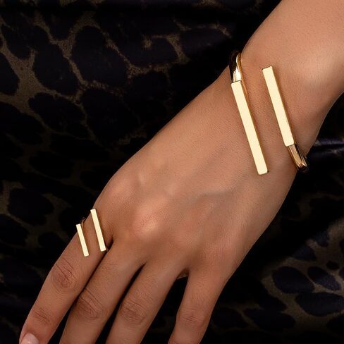Chunky Gold Bracelet and Ring Jewelry Set,Thick Bracelets Stack Statement Rings Set Non Tarnish Chunky Bangles Jewelry Gits for Women in Saudi Arabia