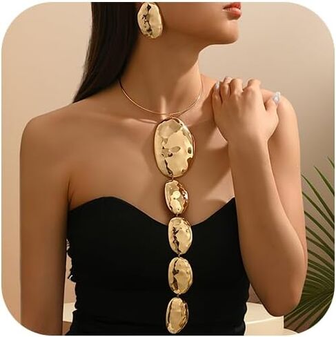 Chunky Gold Necklace Earring Set for Women Exaggerated Geometric Hammered Earrings Pendant Necklaces Trendy Jewelry Set for Party in Saudi Arabia