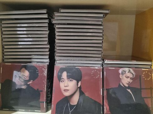 ATEEZ GOLDEN HOUR الجزء 2 ألبوم Digipack (إصدار HONGJOONG) غلاف + قرص مضغوط + كتاب صور + بطاقة صور + ملصق (IOMT) in Kuwait