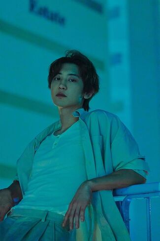 ألبوم EXO Chanyeol Black Out الأول المصغر مع تتبع CHAN YEOL (مجموعة قياسية (نهار + ليل)) in Kuwait