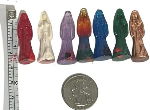 Generic CHAVARIOS 7 pieces Santa Muerte mini statues pocket size 7 pieces color set in Saudi Arabia