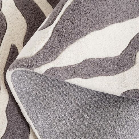 سجادة SAFAVIEH Soho Collection Runner - 2'3" x 8'، عاجي ورمادي، تصميم هندسي، مثالية للمناطق ذات حركة المرور العالية في المدخل والمطبخ والحمام (SOH975F-28) in Kuwait