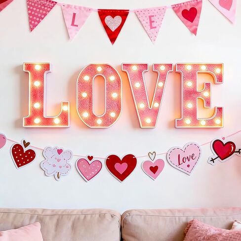 ديكورات عيد الحب - حروف مضيئة LED LOVE Marquee، لافتة على سطح الطاولة تعمل بالبطارية باللون الوردي اللامع للمنزل، والحفلات، والرف، وديكور الرف in Saudi Arabia