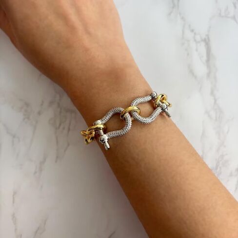 1 Pcs Delicate Silver Lucky Horseshoe Gold U-Shaped Chain Bracelet, 18k Gold Stacked Bracelet, Suitable For Everyday Parties And Birthday Gifts. in Saudi Arabia