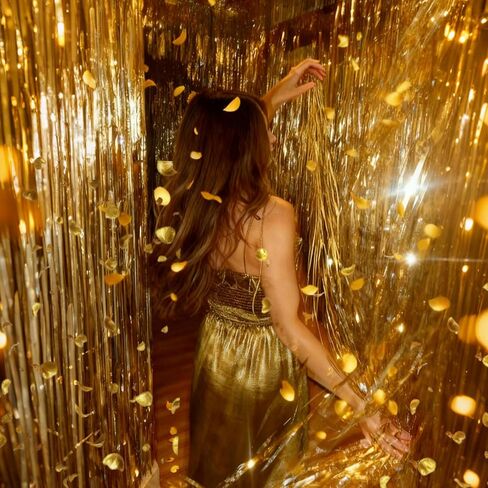 Grever 1000 Pieces Artificial Gold Silk Rose Petals Faux Flowers for Wedding Valentines Proposal Anniversary New Year and Romantic Party Decoration (Gold) in Saudi Arabia