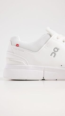 On Mens The Roger Advantage 2 M All White in Saudi Arabia
