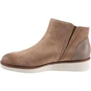 SoftWalk Women's Wesley Ankle Boot