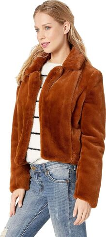 سترة نسائية قصيرة من الفرو الصناعي من BLANKNYC in Kuwait