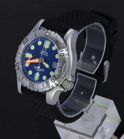 FreeDiver Professional Dive Watch Sapphire Crystal Automatic Diver Watch 500M Water Resistant Diving Watch for Men in Kuwait