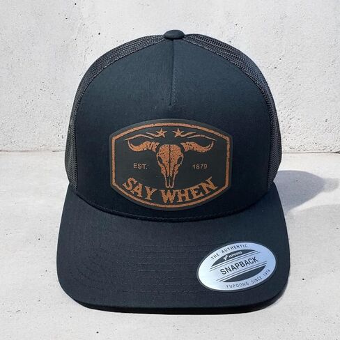 قبعة Say When Trucker - سوداء YP Snapback مع رقعة جلدية من الجلد الخام - قبعة سائقي الشاحنات الغربية - سوداء مع رقعة من الجلد الخام in Kuwait