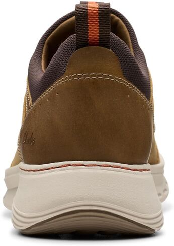 Clarks Mens Motion Trek Ez in Saudi Arabia