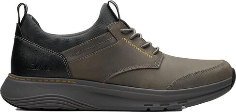 Clarks Mens Motion Trek Ez in Saudi Arabia
