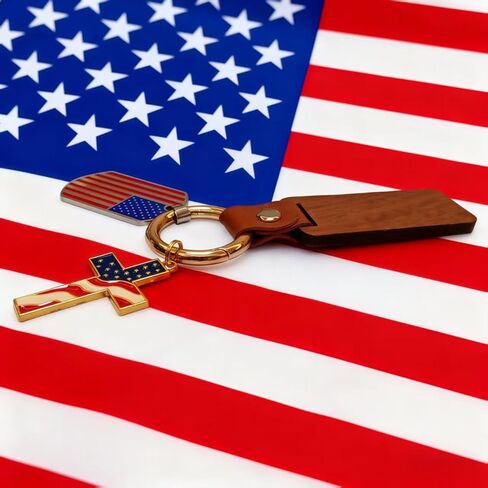 American Flag Keychain Patriotic US Keyrings Souvenir Gifts for 4th of July Labor Day and Veterans Day Festivities Cross Keychains gift man in Saudi Arabia